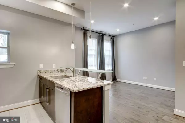 Washington, DC 20009,1333 EUCLID ST NW #202