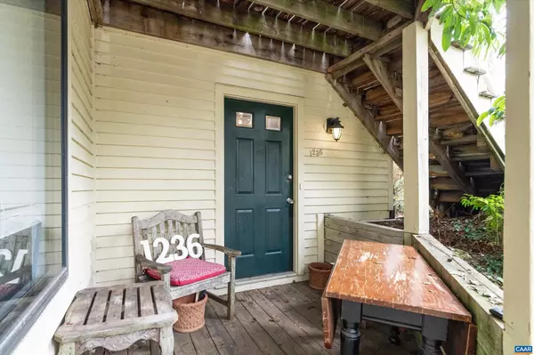 Charlottesville, VA 22901,1236 CHATHAM RDG