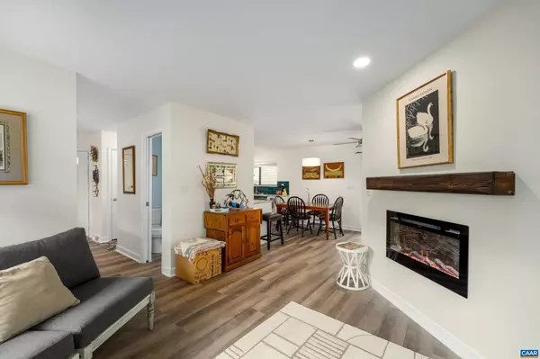 1236 CHATHAM RDG, Charlottesville, VA 22901