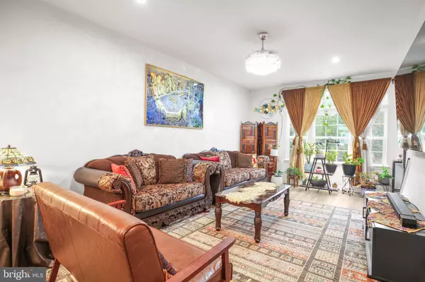 Triangle, VA 22172,18353 REAPER HILL CT