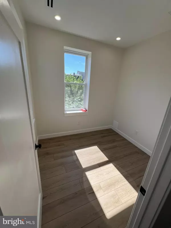 Philadelphia, PA 19125,1315 E EYRE ST