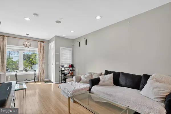 Philadelphia, PA 19122,1227 N 3RD ST