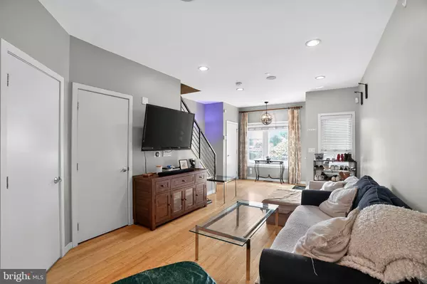 Philadelphia, PA 19122,1227 N 3RD ST