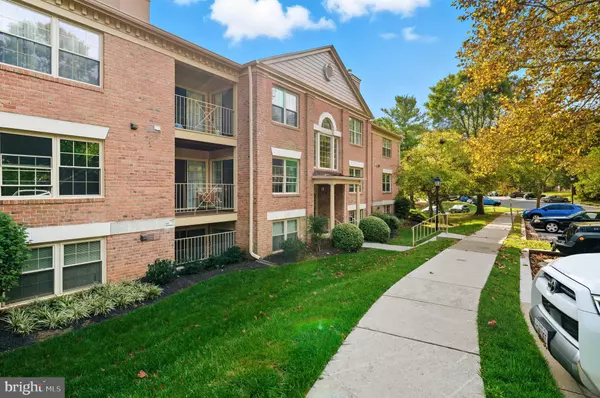 Sparks Glencoe, MD 21152,6 RAINFLOWER PATH #304