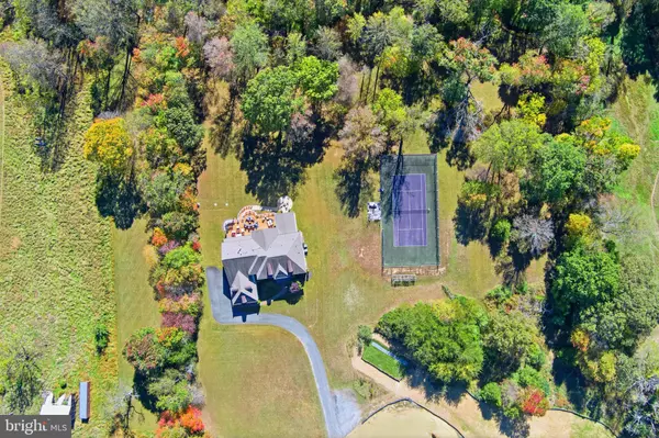 Oakton, VA 22124,11561 STUART MILL RD