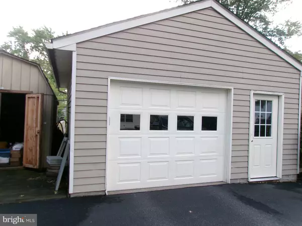 Quakertown, PA 18951,811 W MILL ST