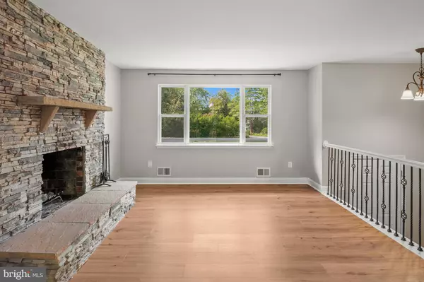 Pasadena, MD 21122,233 BEACHWOOD RD