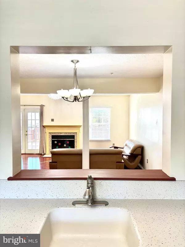 Laurel, MD 20723,9279 BREWINGTON LN