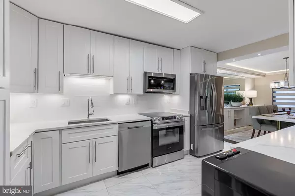 205 YOAKUM PKWY #226, Alexandria, VA 22304