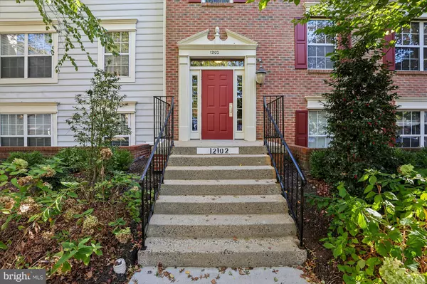 Fairfax, VA 22033,12102 GREENWAY CT #101