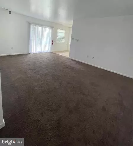 Westville, NJ 08093,802 WINDING WAY