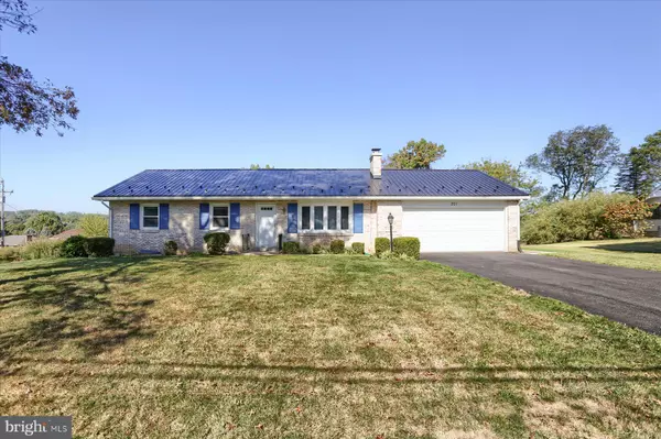201 HILLTOP ROAD, Boiling Springs, PA 17007