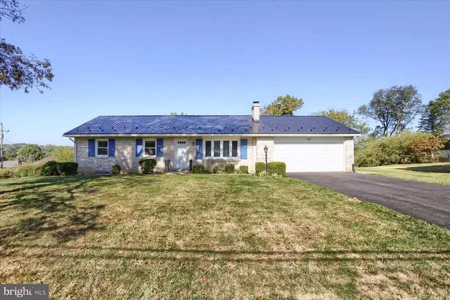 201 HILLTOP ROAD, Boiling Springs, PA 17007