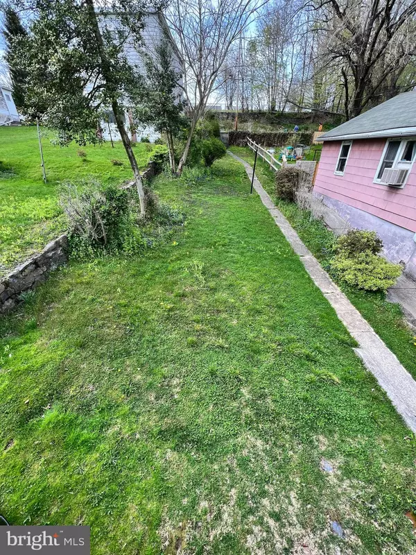 Tamaqua, PA 18252,448 BIDDLE ST