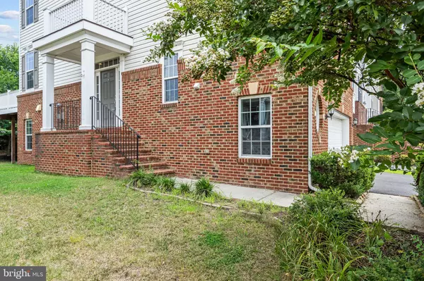 Aldie, VA 20105,25053 PRAIRIE FIRE SQ