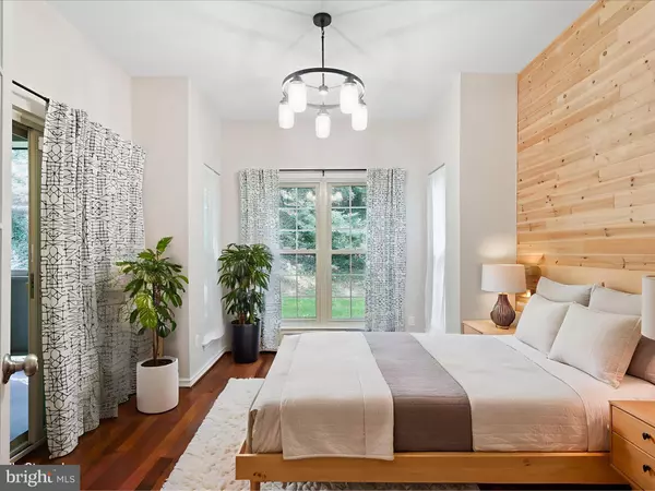 12161 PENDERVIEW TER #906, Fairfax, VA 22033