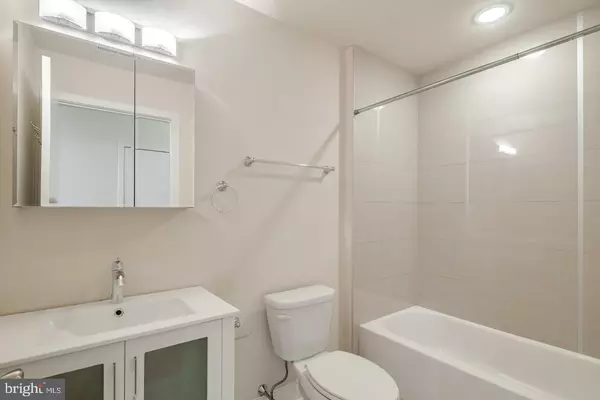 Philadelphia, PA 19146,1430 SOUTH ST #UNIT 206