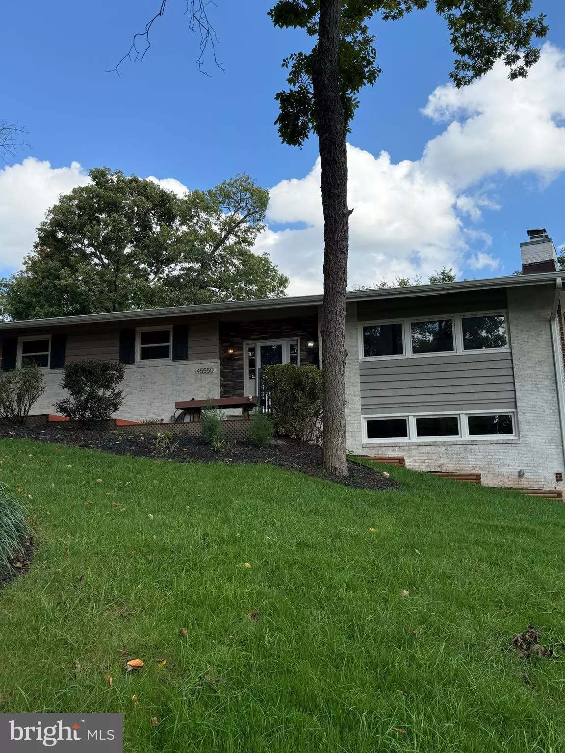 Sterling, VA 20165,45550 LAKESIDE DR