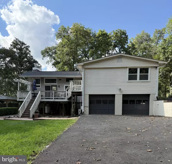 Sterling, VA 20165,45550 LAKESIDE DR