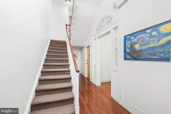 Philadelphia, PA 19107,1205 SPRUCE ST #2