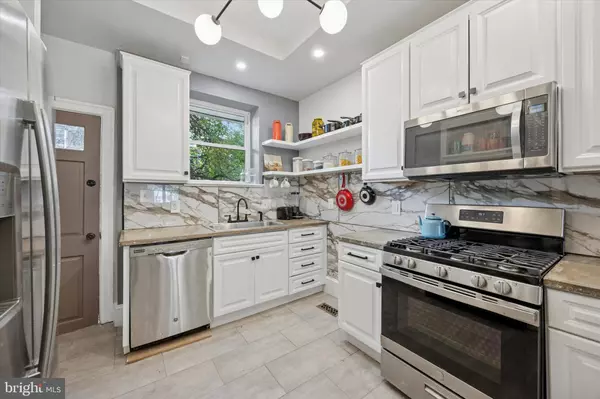 4933 N 10TH ST, Philadelphia, PA 19141