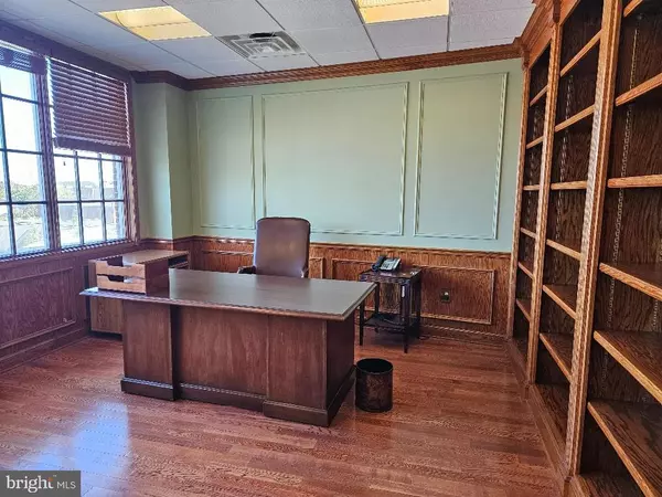 Fairfax, VA 22030,Address not disclosed