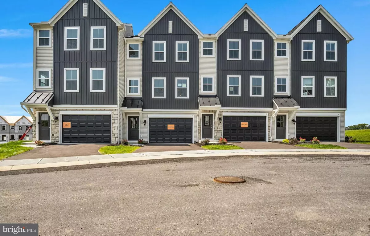 Carlisle, PA 17015,4 MORGAN CIR #013-03