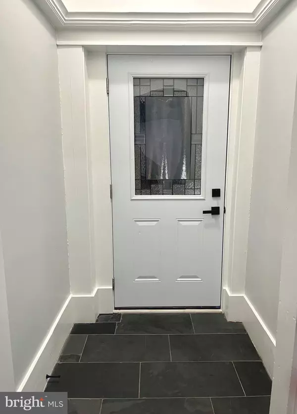 Reading, PA 19601,216 N 11TH ST