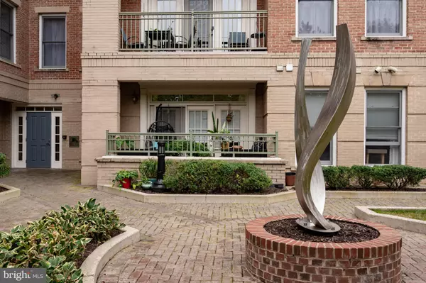 Alexandria, VA 22314,1115 CAMERON ST #119