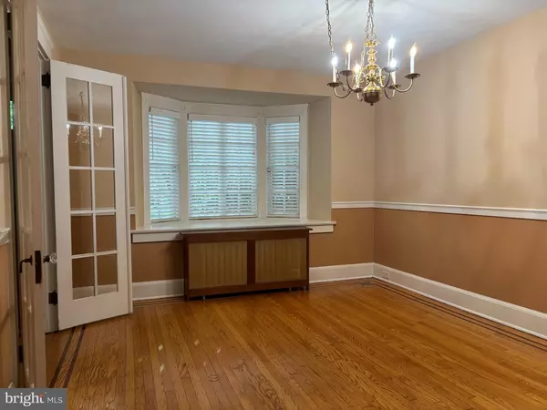 Lancaster, PA 17603,1121 SPRING GROVE AVE