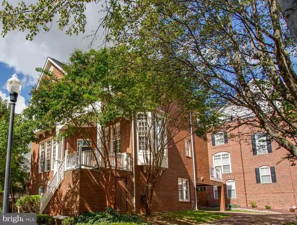 Alexandria, VA 22304,365 CAMERON STATION BLVD