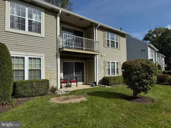 708-B RALSTON DR, Mount Laurel, NJ 08054