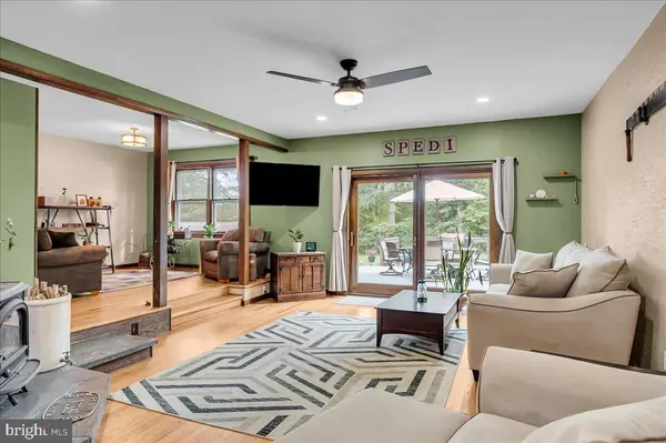 Newark, DE 19711,724 FAWN RD