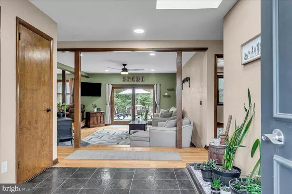 Newark, DE 19711,724 FAWN RD