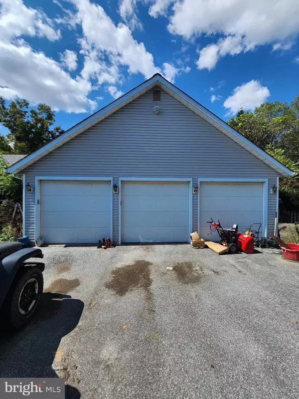 Westminster, MD 21157,3174 CARDINAL DR