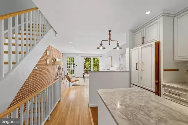 Washington, DC 20024,237 G ST SW #120