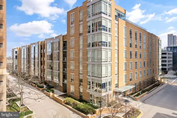 12025 NEW DOMINION PKWY #406, Reston, VA 20190