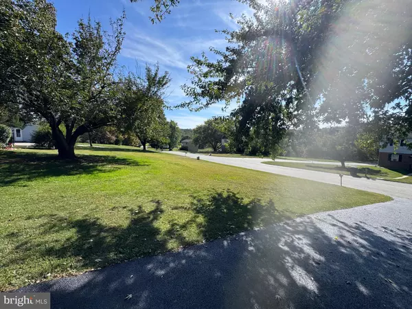 Wrightsville, PA 17368,908 SUNRISE LN