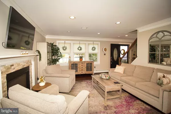 Warminster, PA 18974,136 WASHINGTON DR