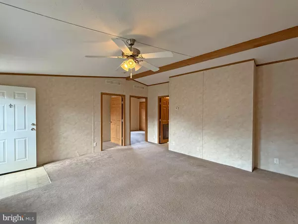 Lewes, DE 19958,17232 PINE WATER DR #17