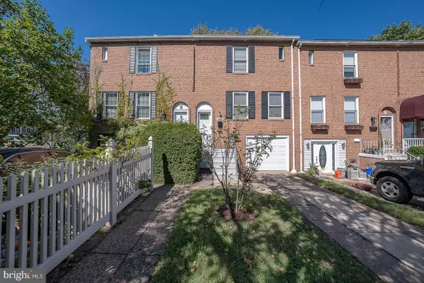 Philadelphia, PA 19153,7429 S TANAGER ST