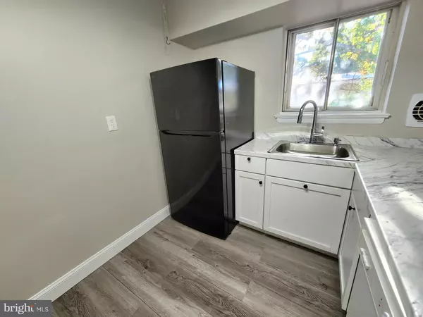 11318 CHERRY HILL RD #2-R 301, Beltsville, MD 20705