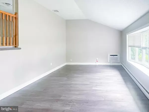 Merchantville, NJ 08109,124 IVINS AVE