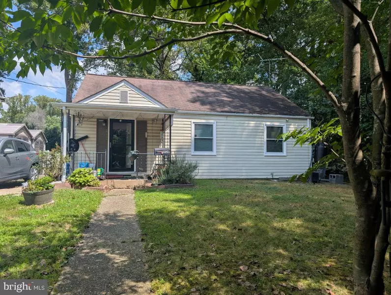 1939 STORM DR, Falls Church, VA 22043