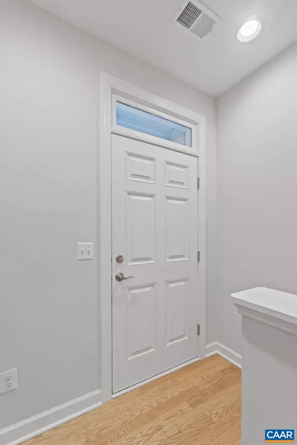 Crozet, VA 22932,1042 OLD TRAIL DR