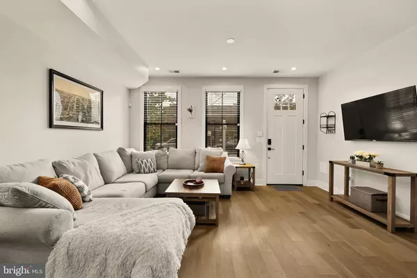 Alexandria, VA 22314,1117 QUEEN ST