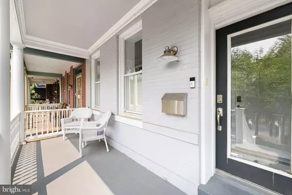 Washington, DC 20003,224 9TH ST SE