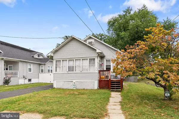 Maple Shade, NJ 08052,15 N POPLAR AVE