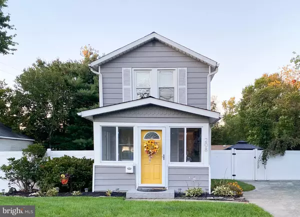 208 HESSIAN AVE, National Park, NJ 08063