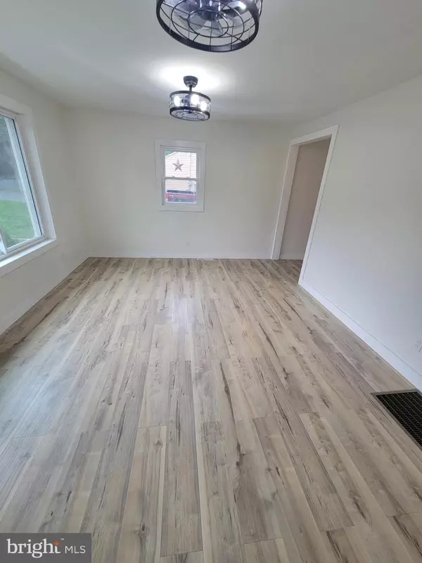 Bridgeton, NJ 08302,38 ROSELAWN AVE